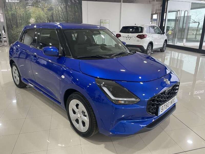 Usado Suzuki Swift 83 CV (61 kW) 2024 Azul Utilitario