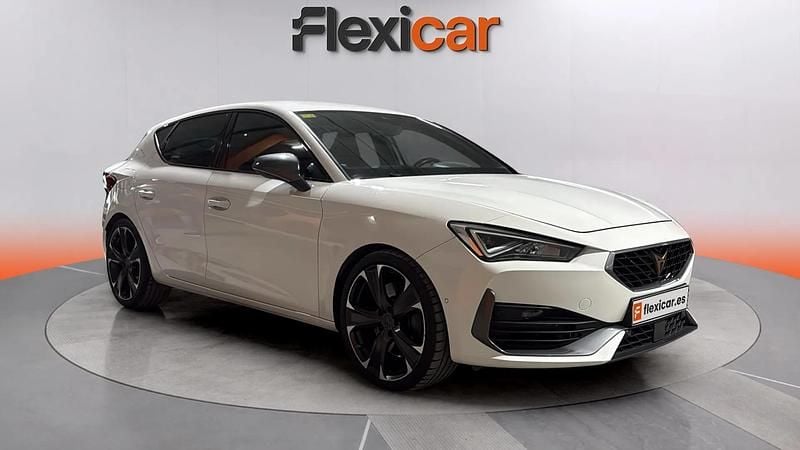 Usado Cupra Leon VZ 300 CV (220 kW) 2021 Blanco Utilitario
