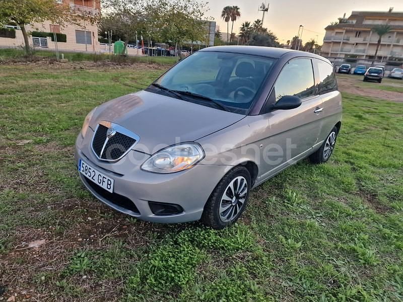 Beige Usado 2008 Lancia Ypsilon Utilitario | 1990 € (Precio justo) - Imagen 1/4