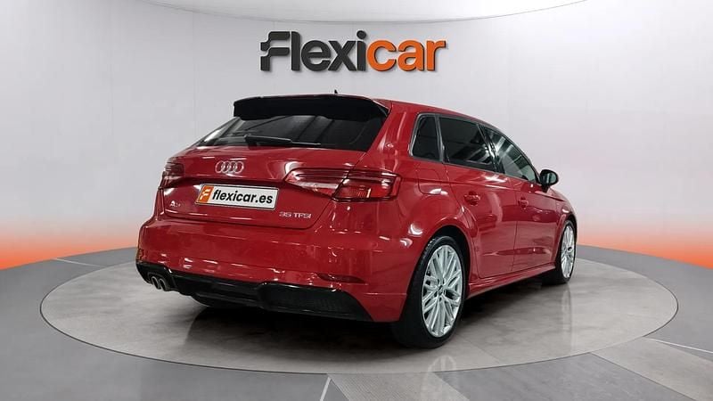 Usado Audi A3 S-Line 150 CV (110 kW) 2018 Rojo Berlina