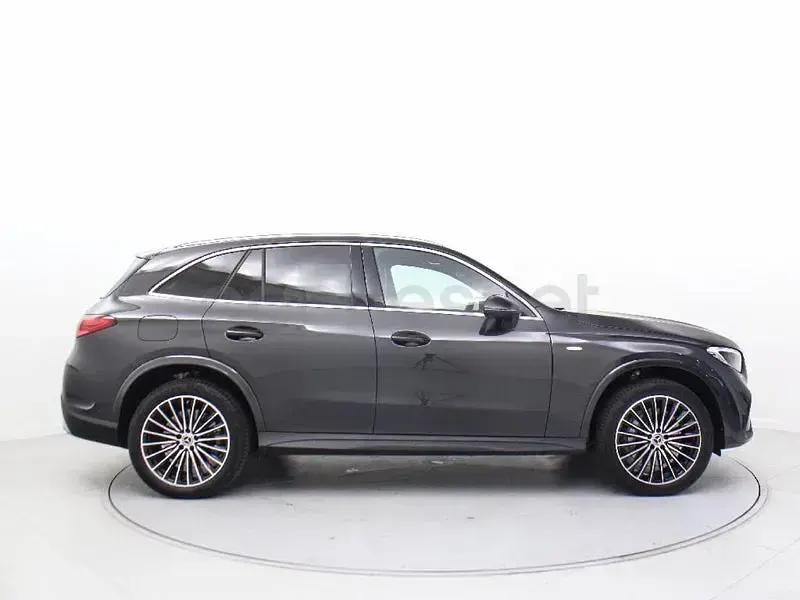 Nuevo Mercedes GLC300de 333 CV (244 kW) 2026 Gris / plata SUV