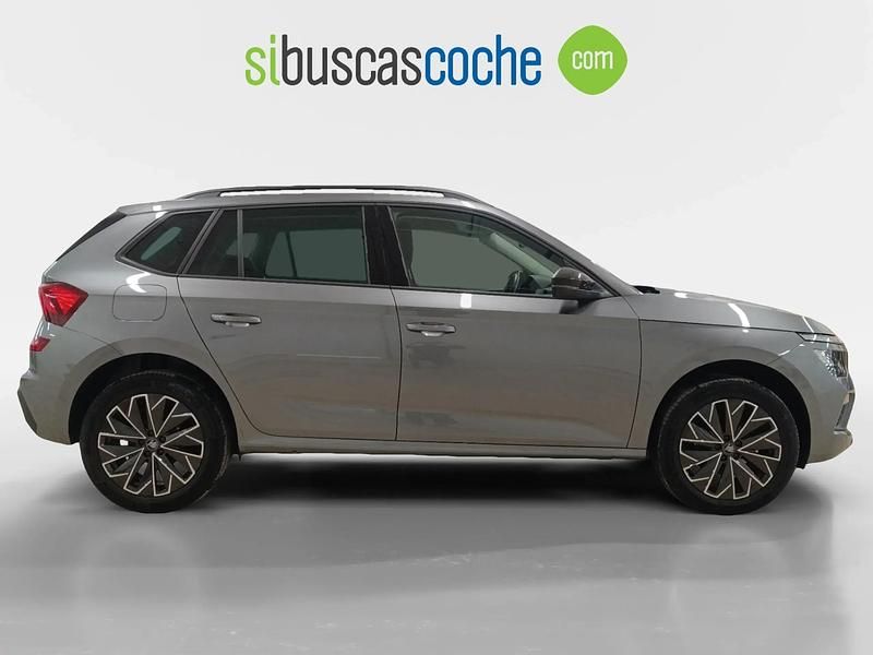 Nuevo Skoda Kamiq Selection 115 CV (84 kW) 2025 Gris/plata SUV