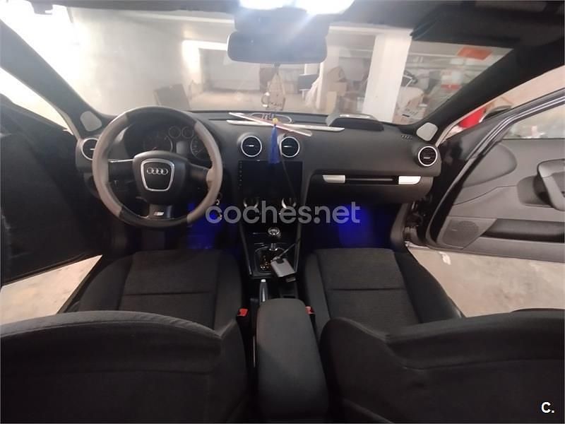 Usado Audi A3 Attraction 140 CV (102 kW) 2005 Negro Utilitario