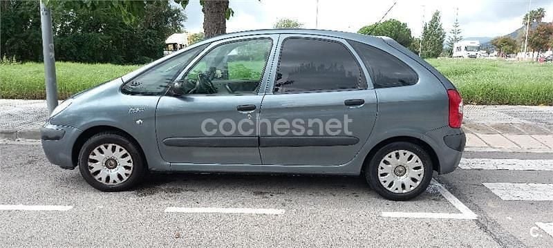 Usado Citroën Xsara Picasso 92 CV (67 kW) 2009 Gris / plata Monovolumen
