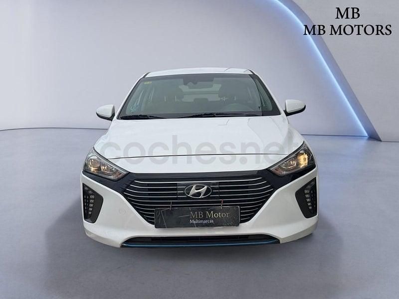 Usado Hyundai Ioniq 141 CV (103 kW) 2018 Blanco Utilitario