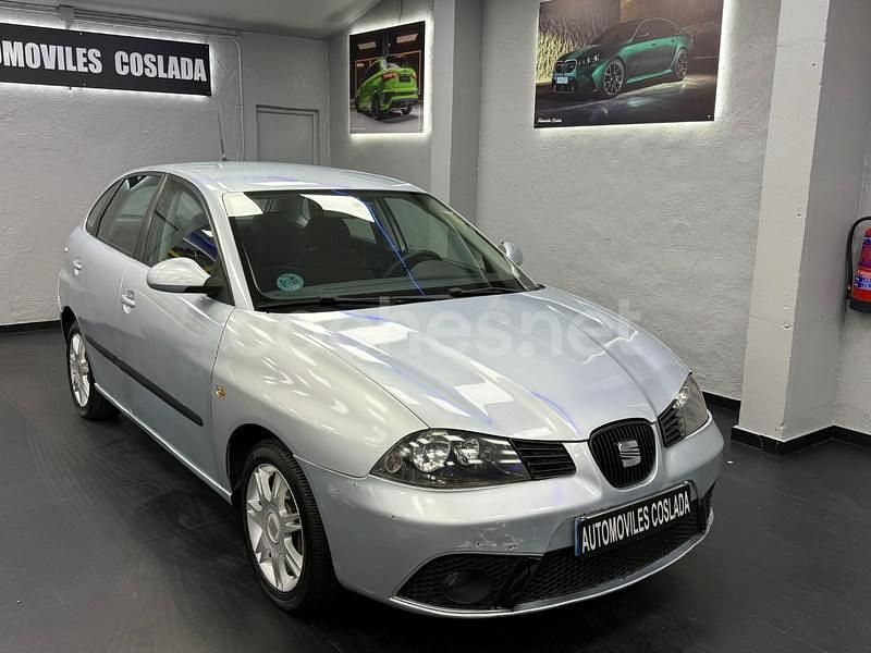 Gris / plata Usado 2007 Seat Ibiza Reference Berlina | 2690 € (Precio justo) - Imagen 1/4