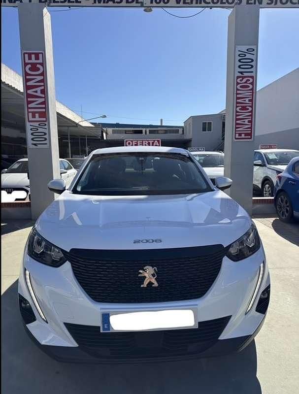 Usado Peugeot 2008 Active 110 CV (80 kW) 2021 Blanco SUV