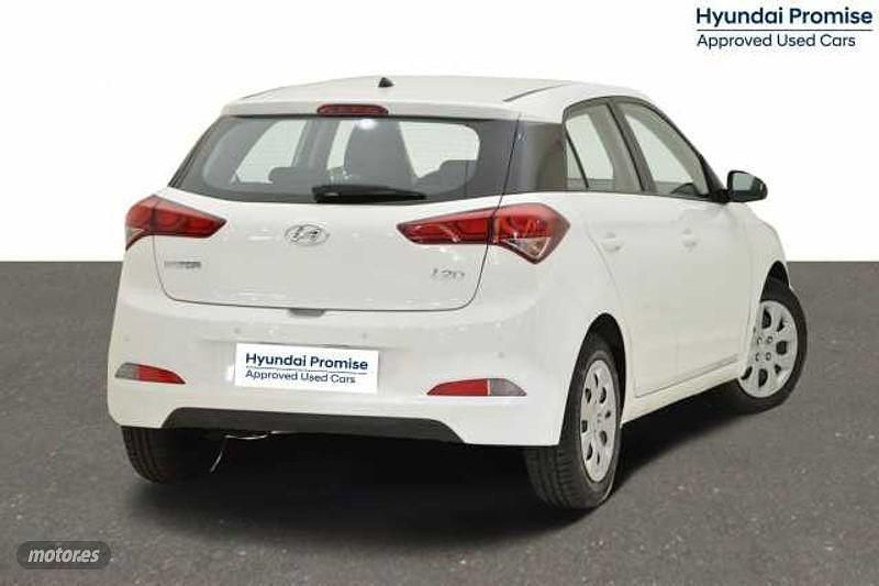 Usado Hyundai i20 85 CV (62 kW) 2018 Blanco