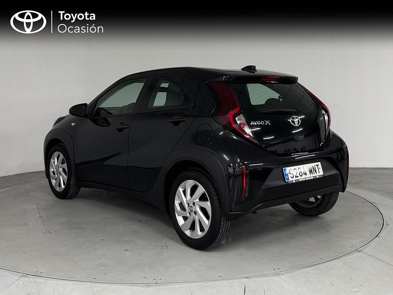 Usado Toyota Aygo X Play 72 CV (52 kW) 2024 Negro SUV