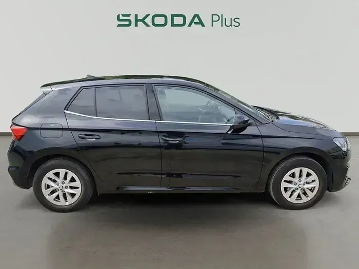 Usado Skoda Fabia Selection 115 CV (84 kW) 2024 Negro Utilitario