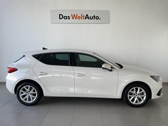 Usado Seat Leon Style 116 CV (85 kW) 2025 Blanco Berlina