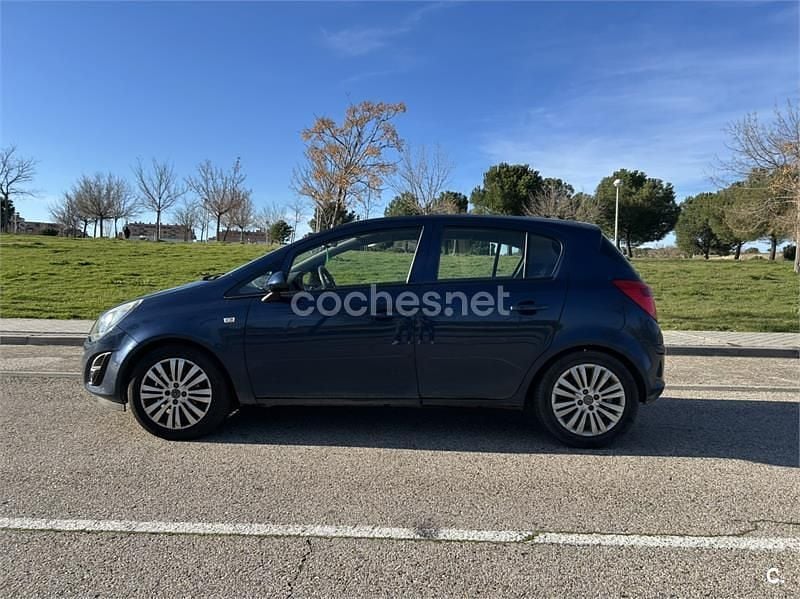 Usado Opel Corsa Selective 85 CV (62 kW) 2014 Azul Utilitario