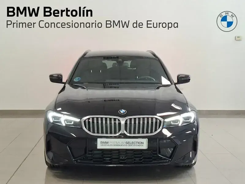 Usado BMW 318 Comfort Edition 150 CV (110 kW) 2025 Negro Familiar