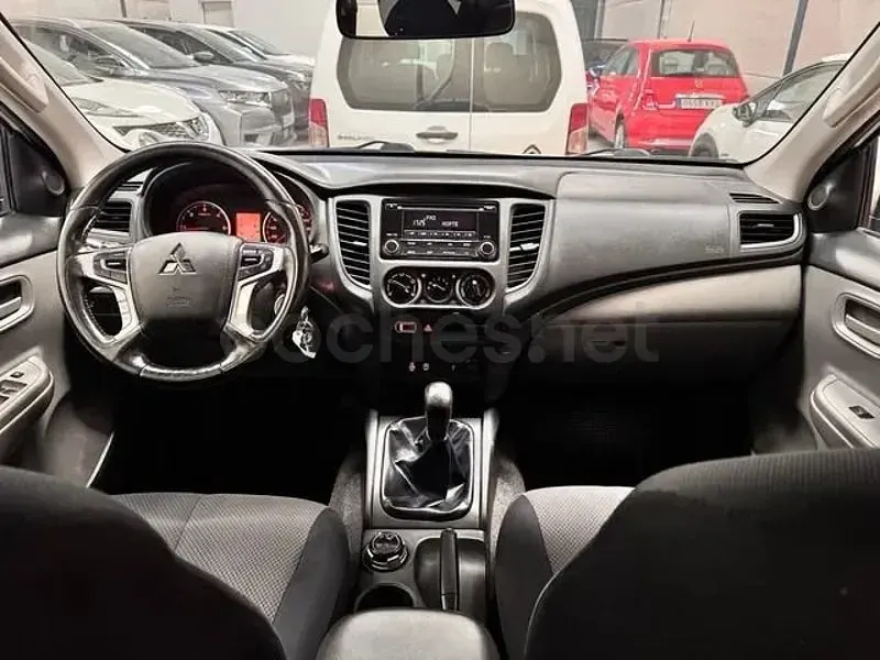Usado Mitsubishi L200 154 CV (113 kW) 2018 Blanco Pickup/Camioneta