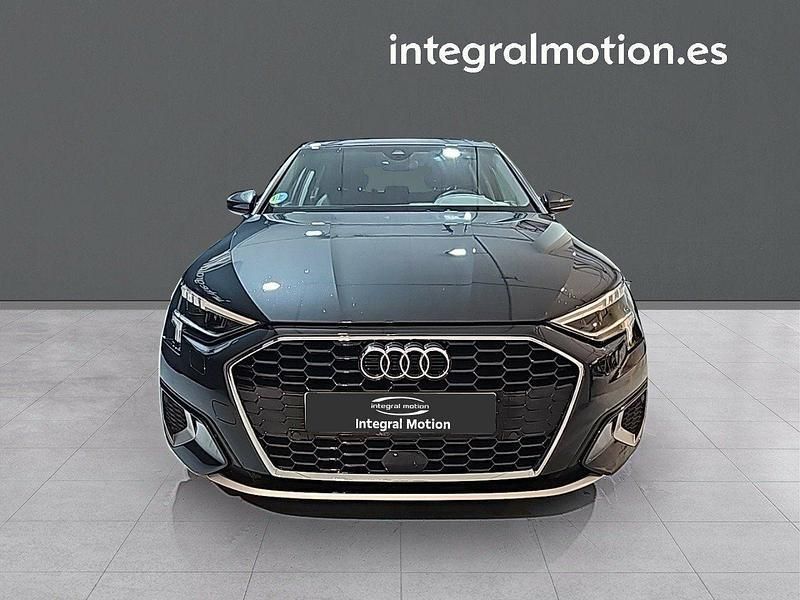 Usado Audi A3 Sportback e-tron Advanced 110 CV (80 kW) 2024 Negro Utilitario