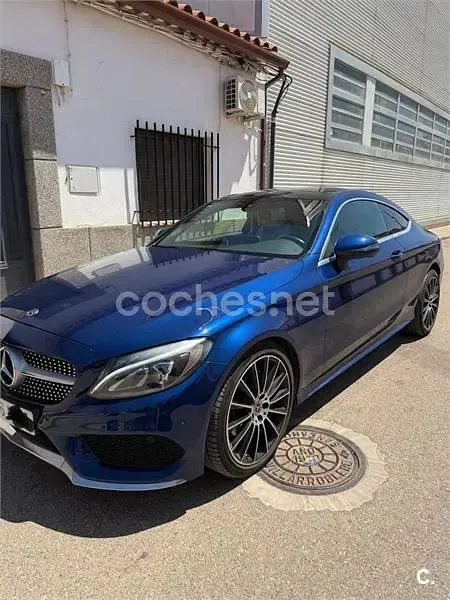 Usado Mercedes C250 204 CV (150 kW) 2017 Azul Coupe
