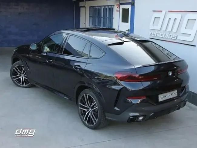 Usado BMW X6 Shadowline 340 HP (250 kW) 2021 Preto SUV