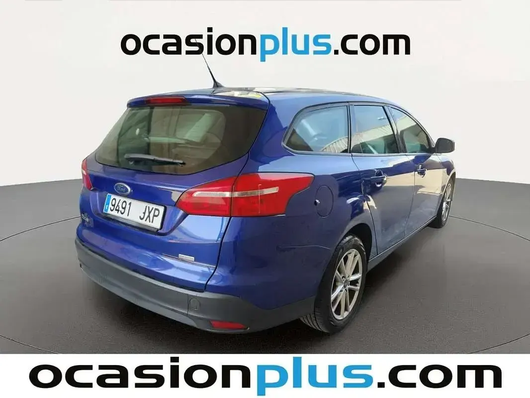 Usado Ford Focus Business Edition 125 CV (91 kW) 2017 Azul Familiar
