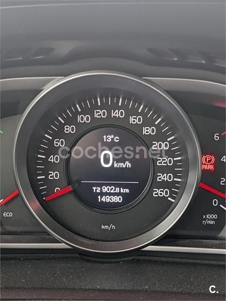 Usado Volvo V40 Kinetic 120 CV (88 kW) 2016 Blanco Berlina