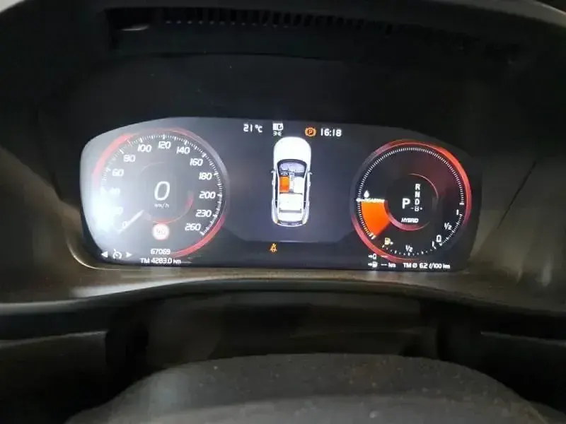 Usado Volvo XC40 Inscription 262 CV (192 kW) 2021 Negro SUV