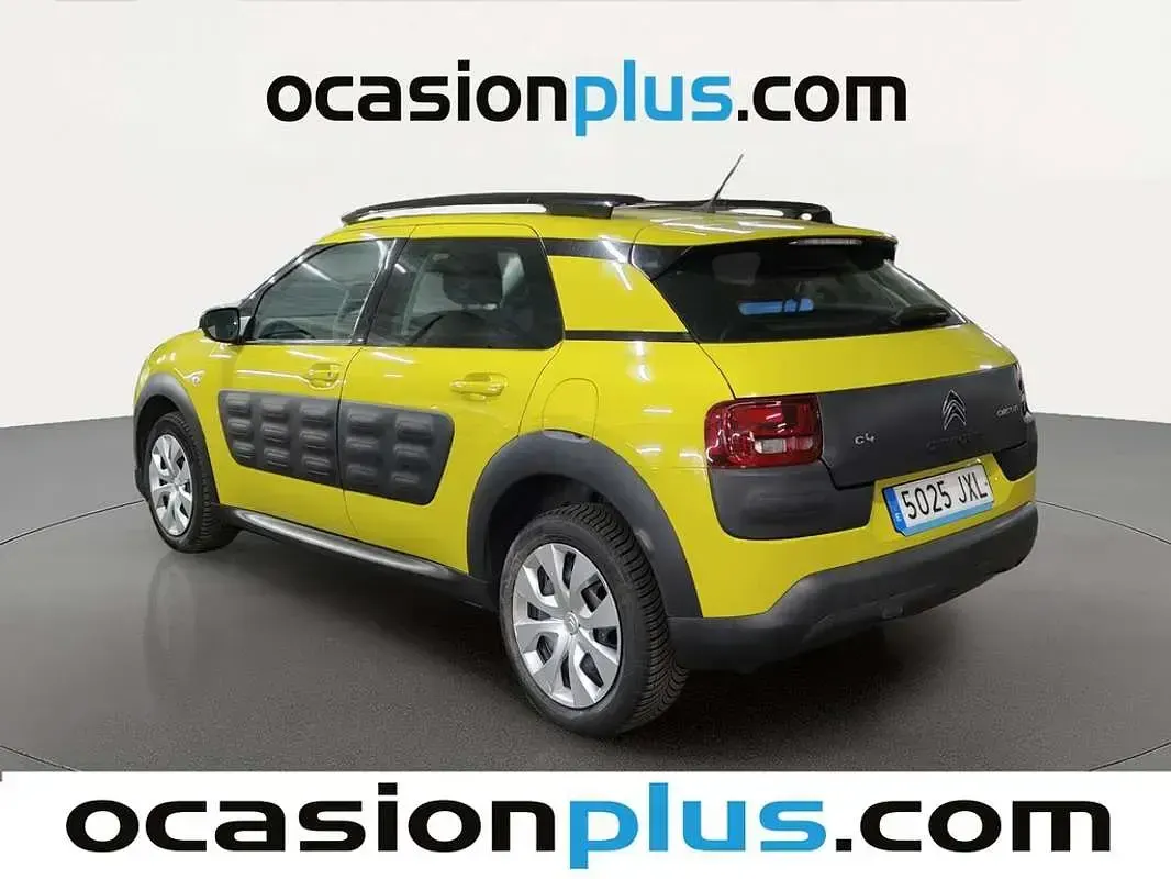 Usado Citroën C4 Cactus Feel 110 CV (80 kW) 2017 Amarillo Utilitario