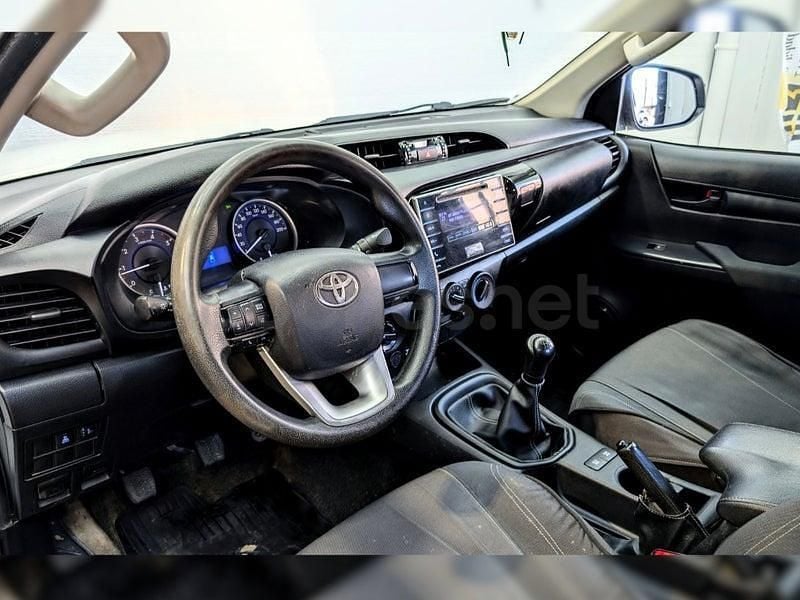 Usado Toyota HiLux 150 CV (110 kW) 2016 Blanco Pickup/Camioneta