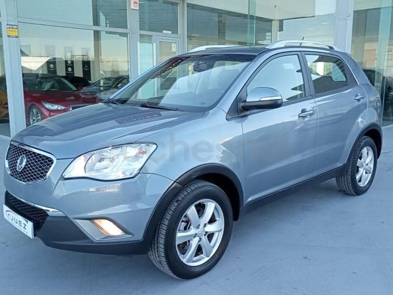 Usado Ssangyong (KGM) Korando Limited 175 CV (128 kW) 2012 Azul SUV