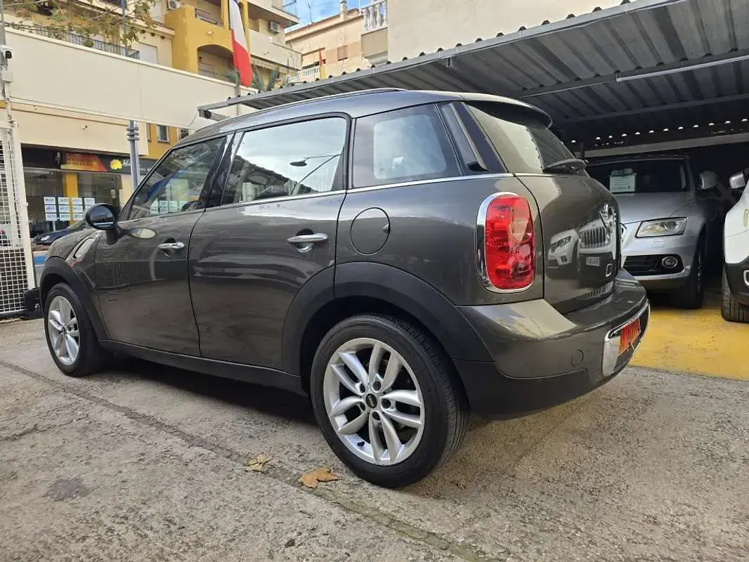 Usado Mini Countryman 90 CV (66 kW) 2011 Gris SUV