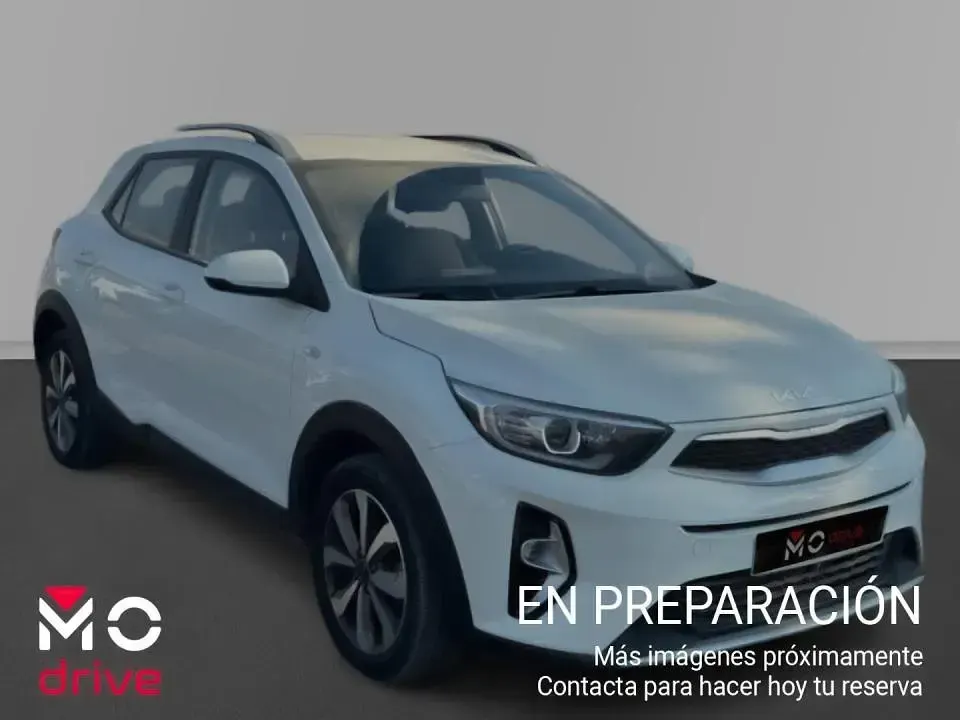 Usado Kia Stonic 100 CV (73 kW) 2023 SUV
