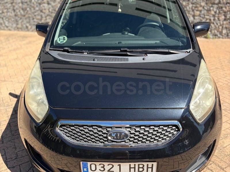 Usado Kia Venga 75 CV (55 kW) 2011 Negro Utilitario