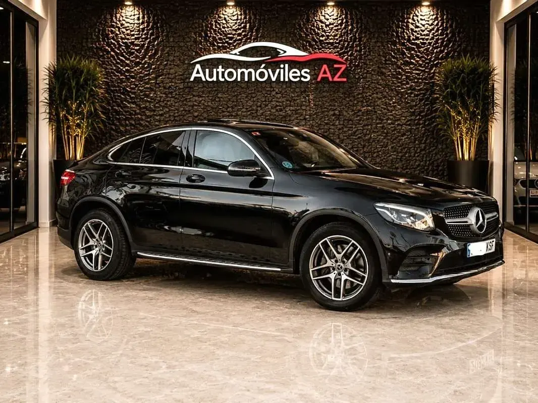 Usado Mercedes GLC250 204 CV (150 kW) 2019 Negro SUV