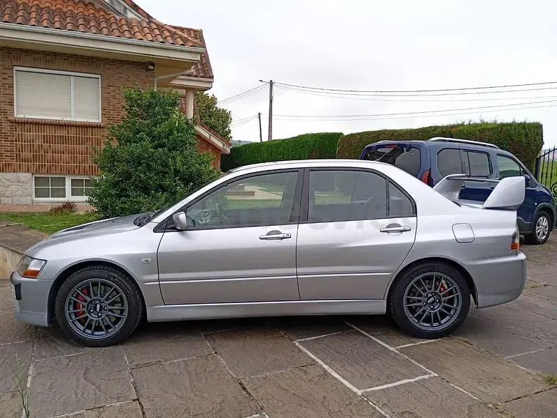 Usado Mitsubishi Lancer Evolution 280 CV (205 kW) 2007 Gris / plata Berlina