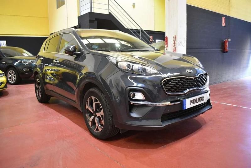 Usado Kia Sportage 136 CV (100 kW) 2021 Gris SUV