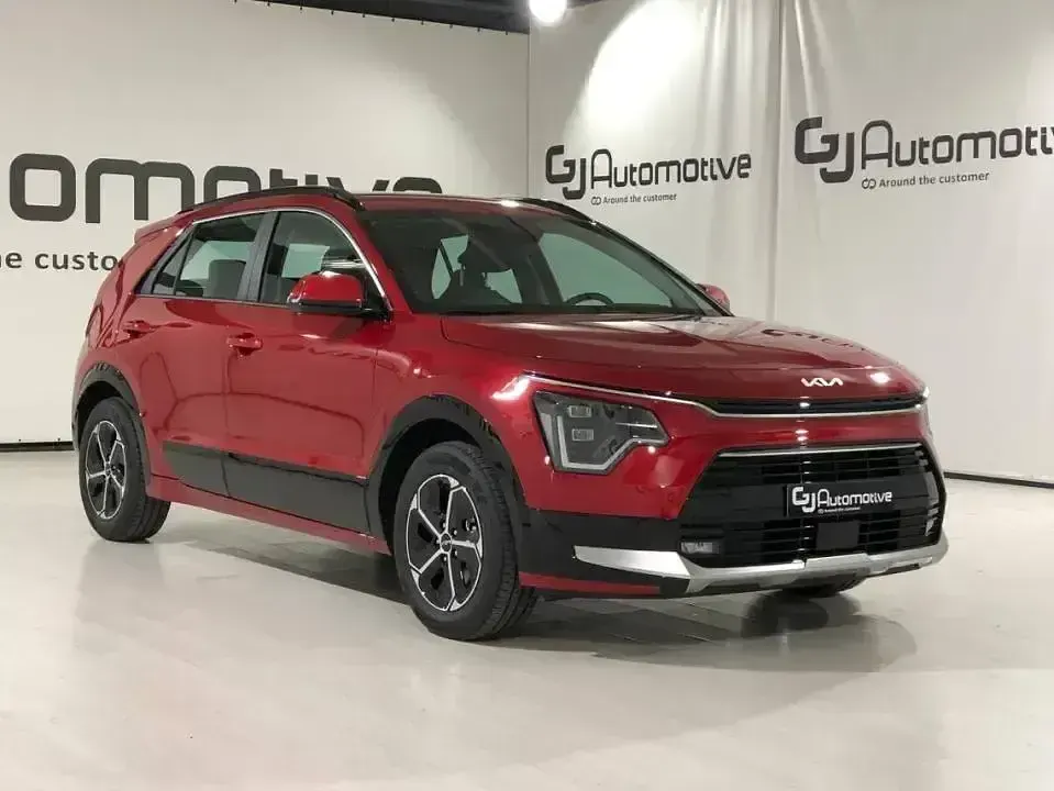 Nuevo Kia Niro 129 CV (94 kW) 2025 Rojo SUV