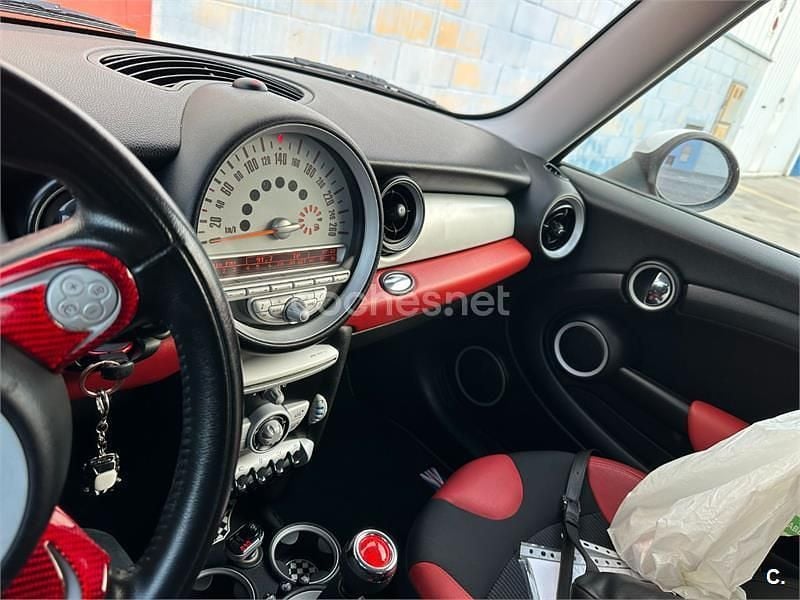 Usado Mini Cooper 120 CV (88 kW) 2010 Rojo Utilitario