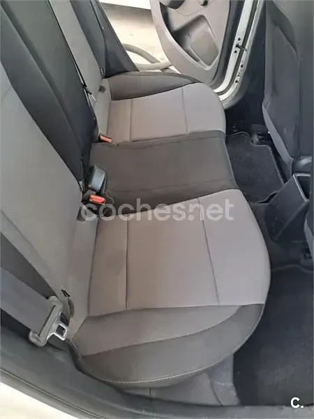 Usado Hyundai i20 75 CV (55 kW) 2017 Blanco Berlina