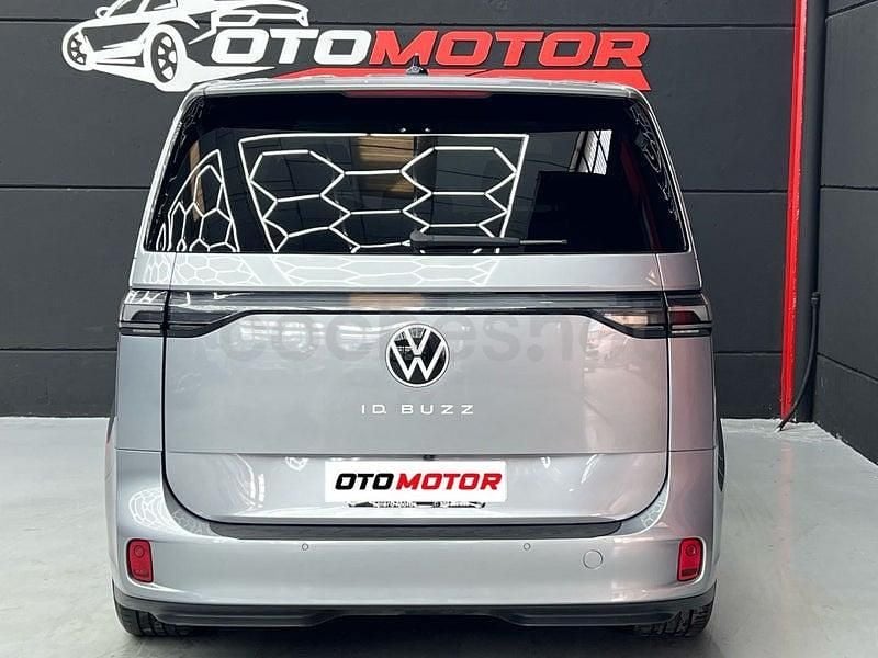 Usado VW ID. Buzz Pro 110 kW (150 CV) 2024 Eléctrico Monovolumen
