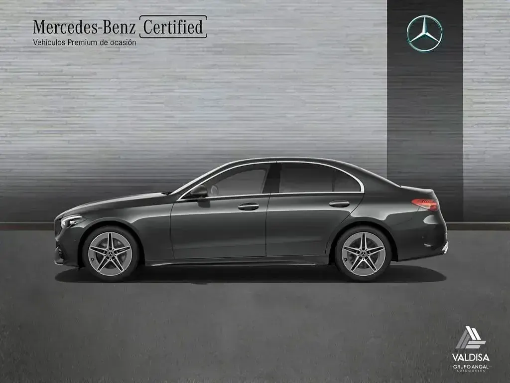 Usado Mercedes C220 AMG line 200 CV (147 kW) 2023 Gris grafito Berlina