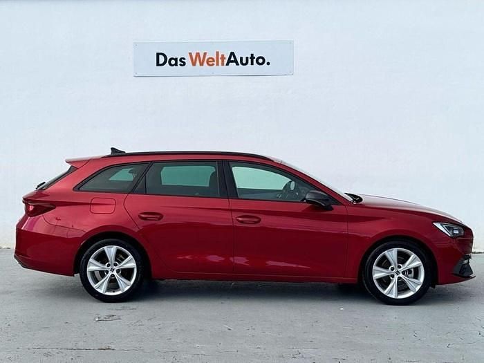 Usado Seat Leon FR 150 CV (110 kW) 2024 Rojo Berlina