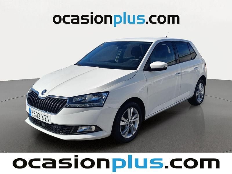 Blanco Usado 2019 Skoda Fabia Utilitario | 9082 € (Super precio) - Imagen 1/4