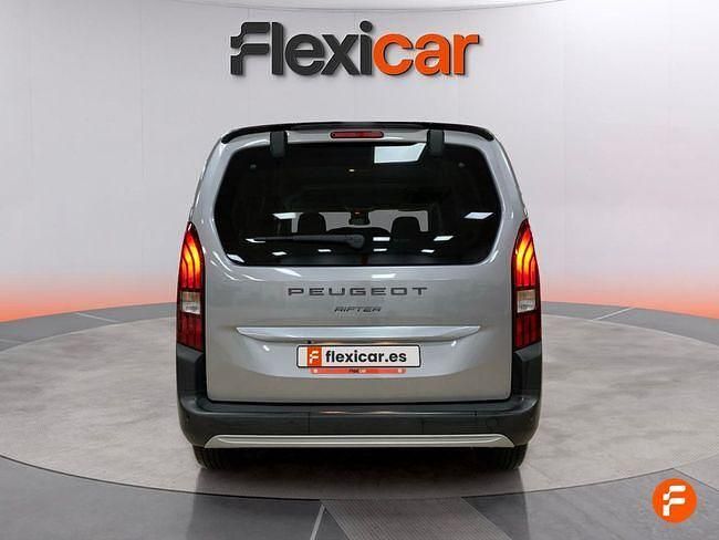 Usado Peugeot Rifter GT 130 CV (95 kW) 2025 Gris Monovolumen