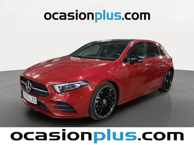 Rojo Usado 2022 Mercedes A200 AMG Utilitario | 30.446 € (Precio justo) - Imagen 1/4