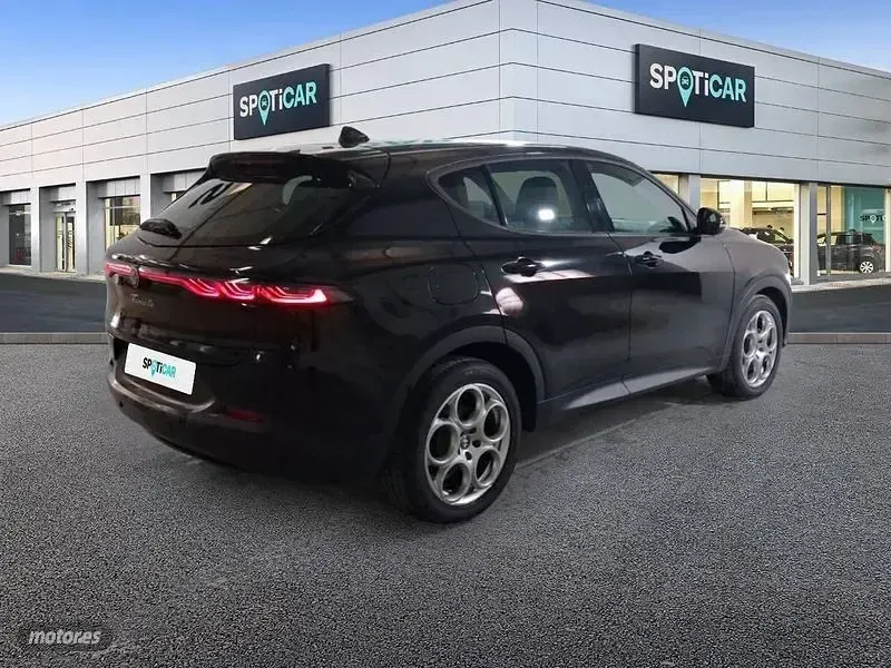 Usado Alfa Romeo Tonale Sprint 130 CV (95 kW) 2023 Negro SUV