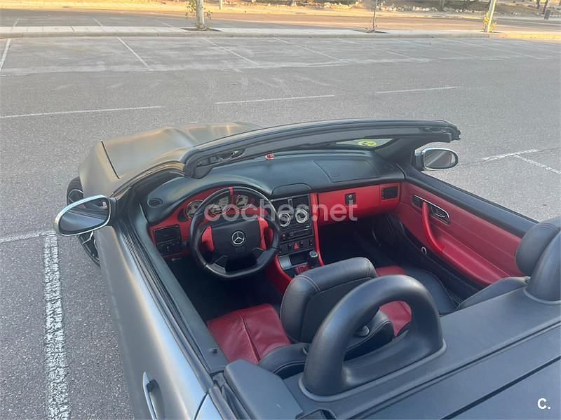 Usado Mercedes SLK230 197 CV (144 kW) 2002 Gris / plata Descapotable
