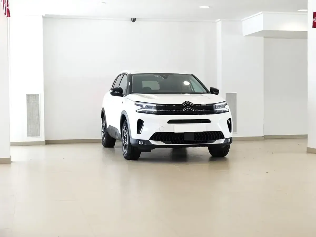 Usado Citroën C5 Aircross Feel 225 CV (165 kW) 2022 Blanco SUV