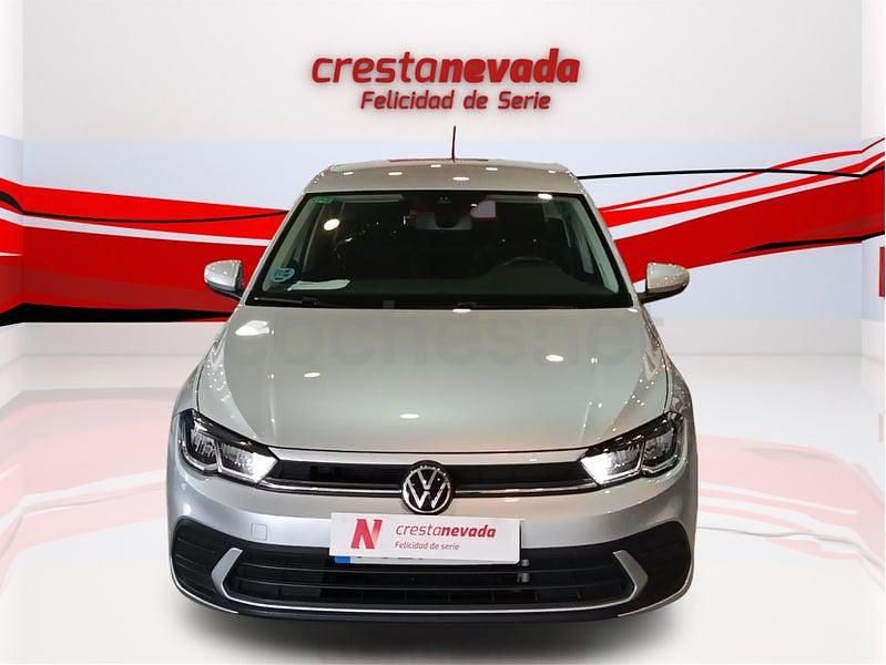 Usado VW Polo Life 95 CV (69 kW) 2021 Gris / plata Berlina