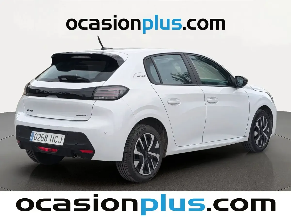 Usado Peugeot 208 Style 110 CV (80 kW) 2025 Blanco Utilitario