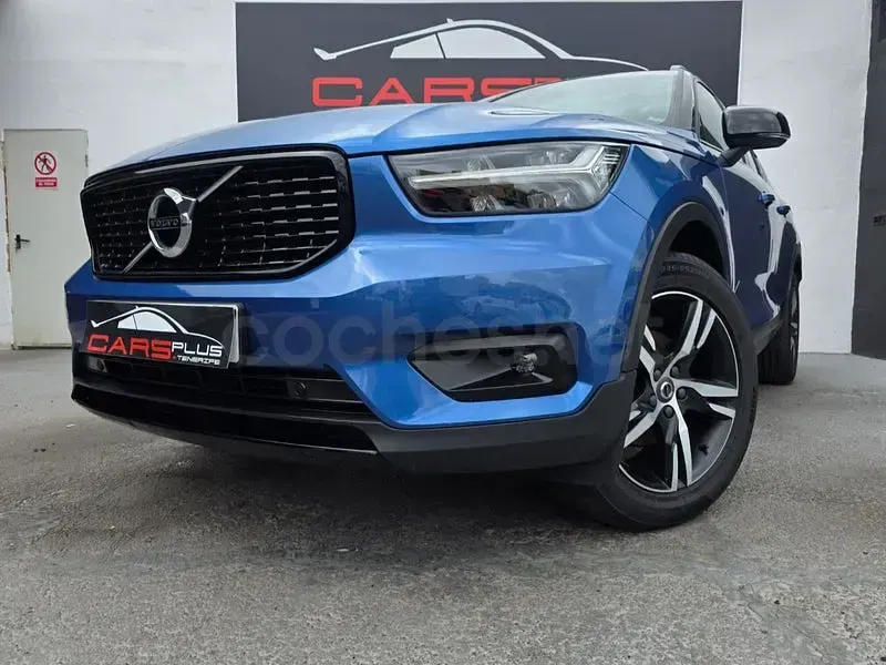 Usado Volvo XC40 R-Design 163 CV (119 kW) 2020 Azul SUV