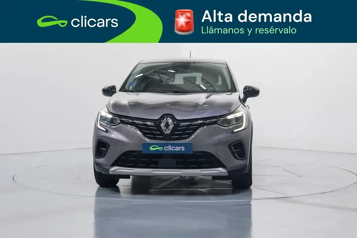 Usado Renault Captur Zen 160 CV (117 kW) 2022 Gris / plata SUV