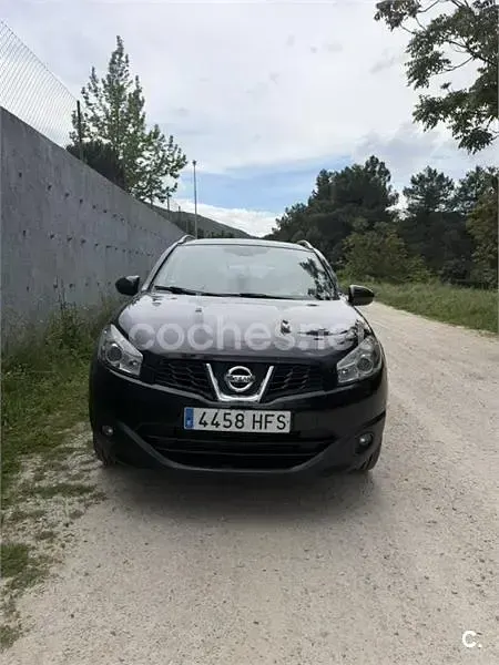 Usado Nissan Qashqai Tekna 110 HP (80 kW) 2011 Preto SUV